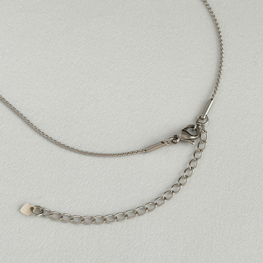 Collier - Nära mix