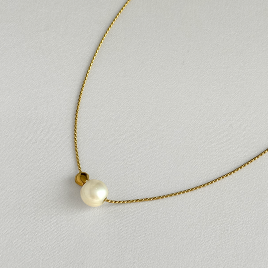 Collier - Nära