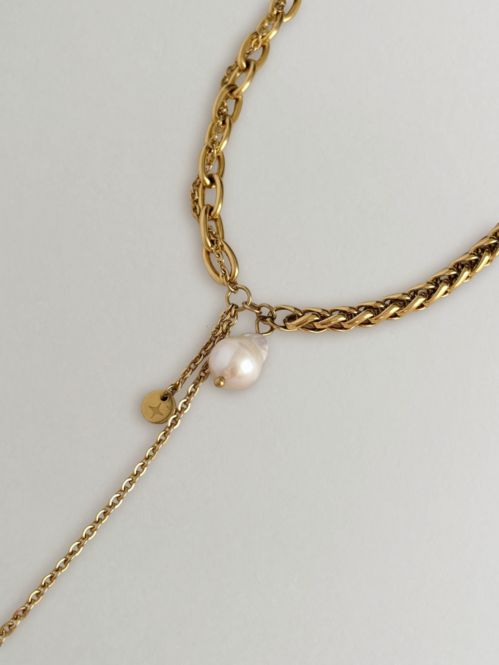 Collier Helg