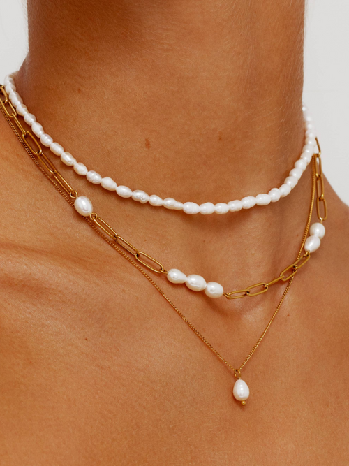 Collier Höst